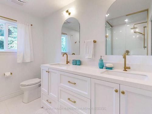 81 Garden Ave, Richmond Hill, ON - Indoor Photo Showing Bathroom