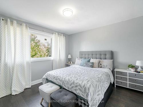 590 Appleby Line, Burlington, ON - Indoor Photo Showing Bedroom