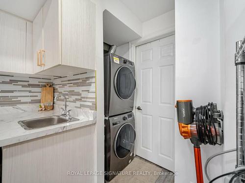 590 Appleby Line, Burlington, ON - Indoor Photo Showing Laundry Room