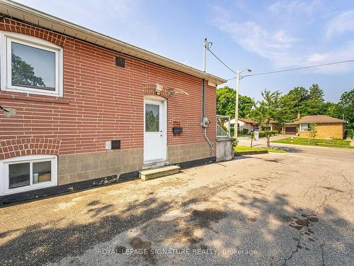 1-71 Redwater Dr, Toronto, ON - Outdoor With Exterior