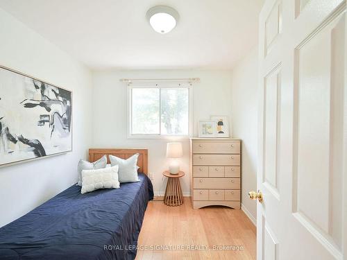 4674 Drakestone Cres, Mississauga, ON - Indoor Photo Showing Bedroom