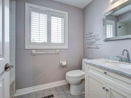 4450 Glen Erin Dr, Mississauga, ON - Indoor Photo Showing Bathroom