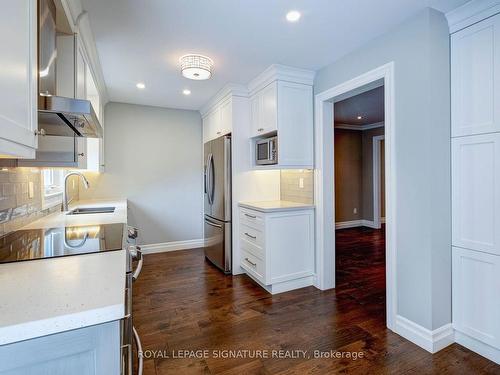 4450 Glen Erin Dr, Mississauga, ON - Indoor Photo Showing Kitchen