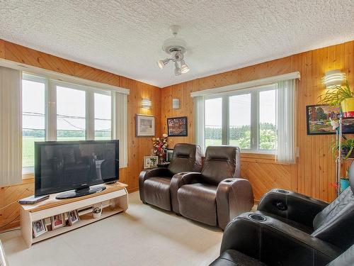 Living room - 791 Rg Charles-Aubert, Terrebonne (Lachenaie), QC - Indoor Photo Showing Living Room