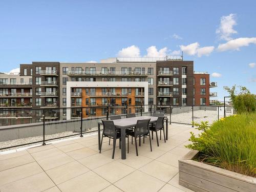 Patio - 211-6 Av. Donegani, Pointe-Claire, QC - Outdoor With View