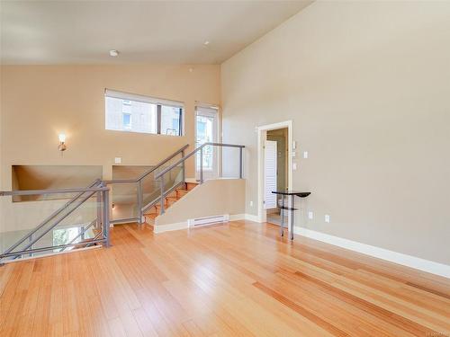 412-455 Sitkum Rd, Victoria, BC - Indoor Photo Showing Bathroom