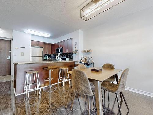 2202-335 Rathburn Rd W, Mississauga, ON - Indoor Photo Showing Dining Room