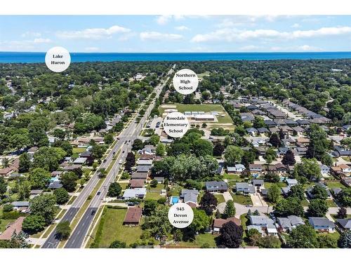 945 Devon Avenue, Sarnia, ON 