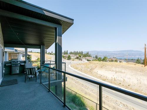 1140 Goldfinch Place, Kelowna, BC - Outdoor With Exterior