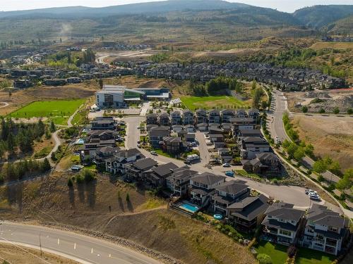 1140 Goldfinch Place, Kelowna, BC - Outdoor With View