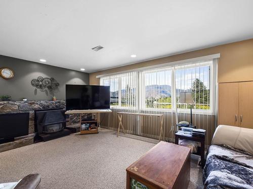 1399 Todd Road, Kamloops, BC - Indoor