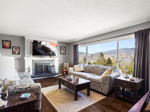 1399 Todd Road, Kamloops, BC - Indoor Photo Showing Living Room With Fireplace