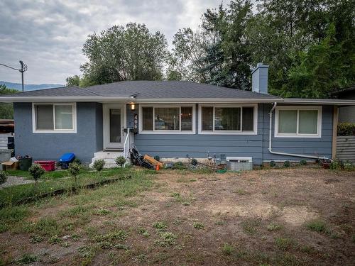 4067 Yellowhead Highway, Kamloops, BC - Outdoor