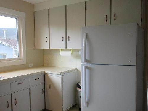 1525 Garcia Street, Merritt, BC - Indoor Photo Showing Kitchen