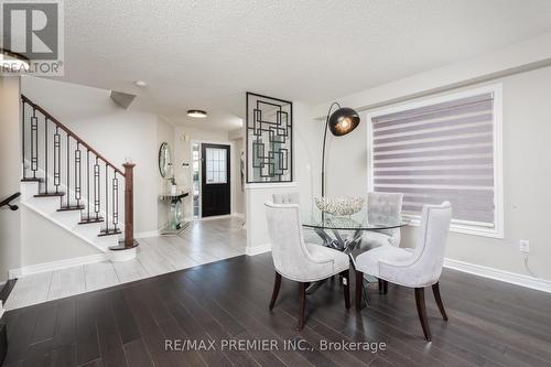 7 Cedargrove Road, Caledon, ON - Indoor Photo Showing Dining Room