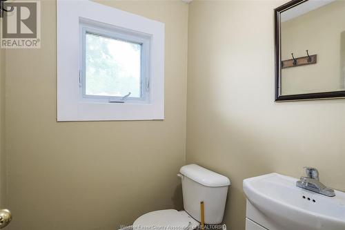 3373-3375 Peter, Windsor, ON - Indoor Photo Showing Bathroom