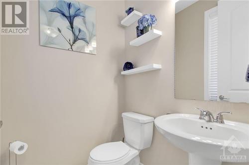 54 Moonbeam Street, Ottawa, ON - Indoor Photo Showing Bathroom