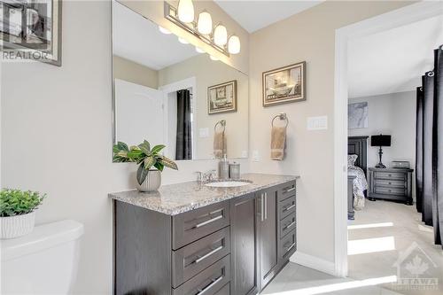 54 Moonbeam Street, Ottawa, ON - Indoor Photo Showing Bathroom