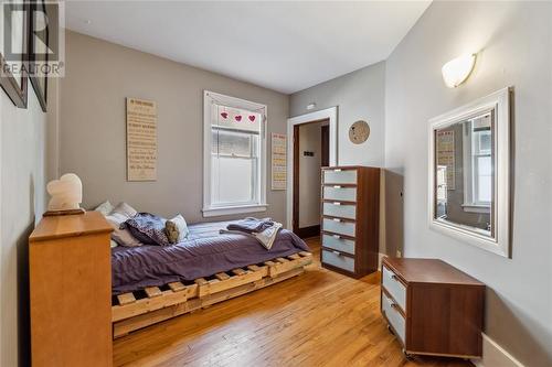 246 Kathleen Avenue, Sarnia, ON - Indoor Photo Showing Bedroom
