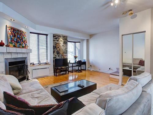 Salon - 1392 Av. Overdale, Montréal (Ville-Marie), QC - Indoor Photo Showing Living Room With Fireplace