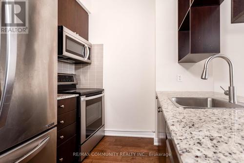 Ph4 - 151 Village Green Square, Toronto, ON - Indoor Photo Showing Kitchen With Upgraded Kitchen