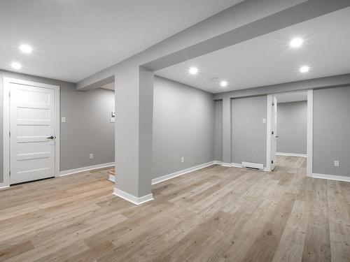 Family room - 5710 Av. Davies, Côte-Saint-Luc, QC - Indoor