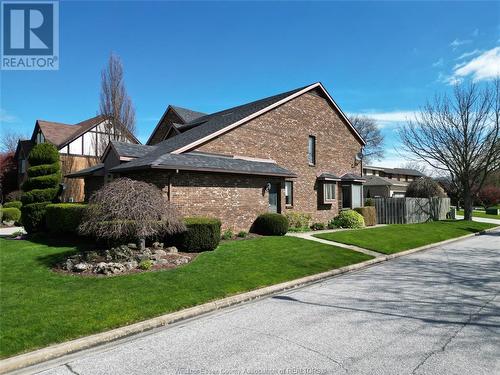 3940 Villa Borghese Drive, Windsor, ON - Outdoor