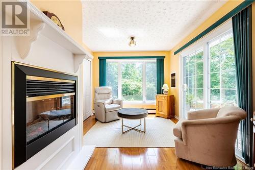 21 Leicester Street, Fredericton, NB - Indoor Photo Showing Living Room With Fireplace