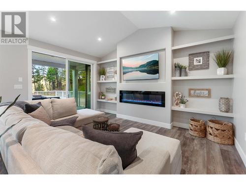 2-640 Hwy 3, Princeton, BC - Indoor Photo Showing Living Room With Fireplace