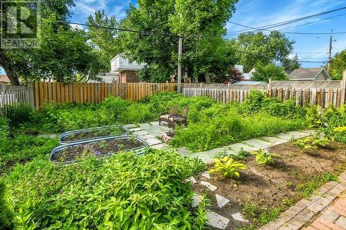 1371 Woodward Avenue, Ottawa, ON - Outdoor With Backyard