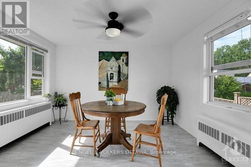 1371 Woodward Avenue, Ottawa, ON - Indoor Photo Showing Dining Room