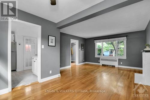 1371 Woodward Avenue, Ottawa, ON - Indoor