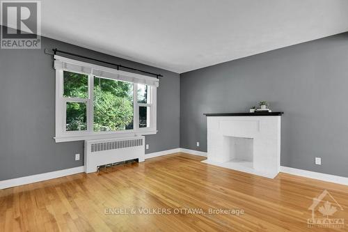 1371 Woodward Avenue, Ottawa, ON - Indoor