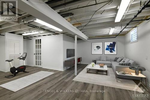 1371 Woodward Avenue, Ottawa, ON - Indoor Photo Showing Basement