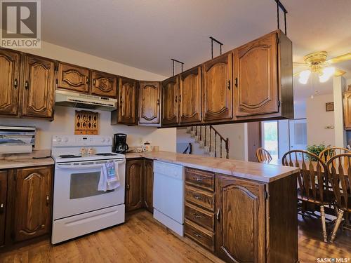 518 1St Street W, Rosetown, SK - Indoor Photo Showing Kitchen