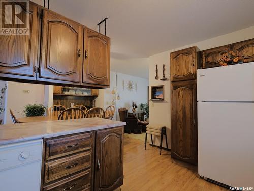 518 1St Street W, Rosetown, SK - Indoor Photo Showing Kitchen