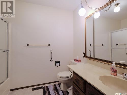 518 1St Street W, Rosetown, SK - Indoor Photo Showing Bathroom