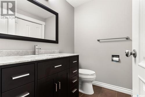 3090 Wascana Glen, Regina, SK - Indoor Photo Showing Bathroom