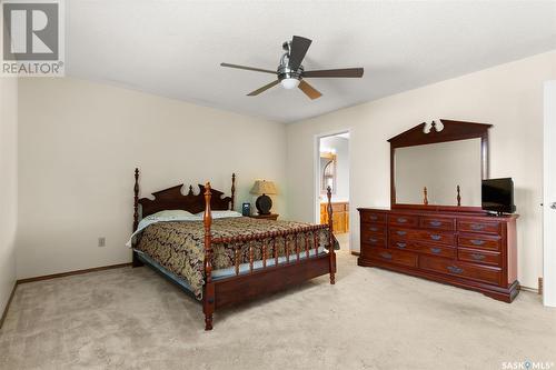 3090 Wascana Glen, Regina, SK - Indoor Photo Showing Bedroom