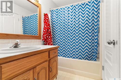 3090 Wascana Glen, Regina, SK - Indoor Photo Showing Bathroom