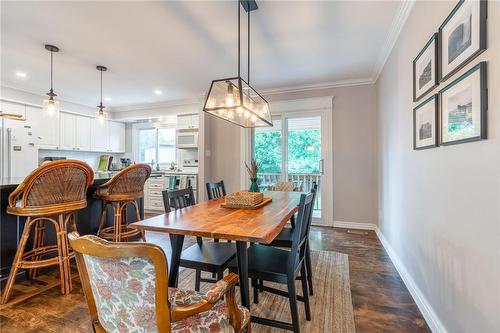 498 Sparling Crescent, Burlington, ON - Indoor Photo Showing Dining Room