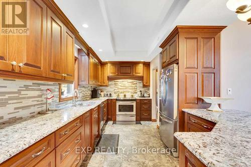 59 Windham 11 Road, Norfolk, ON - Indoor Photo Showing Kitchen