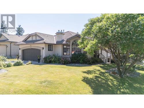 2564 Quail Lane, Kelowna, BC - Indoor Photo Showing Bedroom