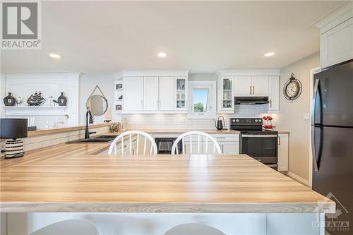 Recently updated kitchen. - 9 Shoreline Road, Johnstown, ON - Indoor