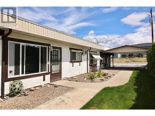 5852 Airport Street Unit# 6, Oliver, BC - Outdoor