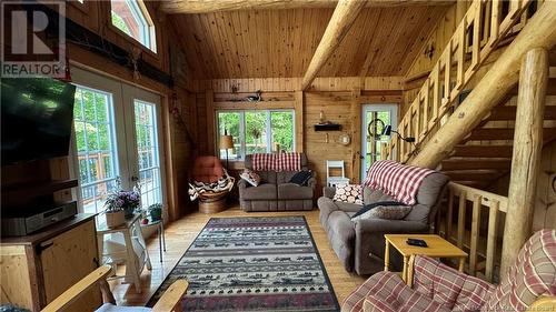 229 Beaulieu Road, Saint-François-De-Madawaska, NB - Indoor Photo Showing Living Room