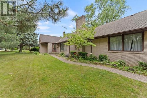 4015 Dougall Avenue, Windsor, ON - Outdoor