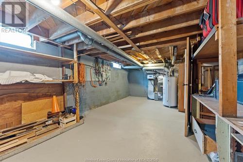 4015 Dougall Avenue, Windsor, ON - Indoor Photo Showing Basement