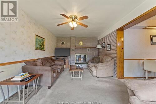 4015 Dougall Avenue, Windsor, ON - Indoor With Fireplace
