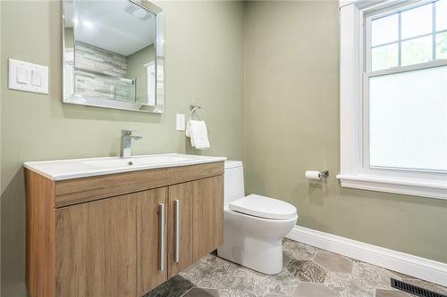 266 Stinson Crescent, Hamilton, ON - Indoor Photo Showing Bathroom